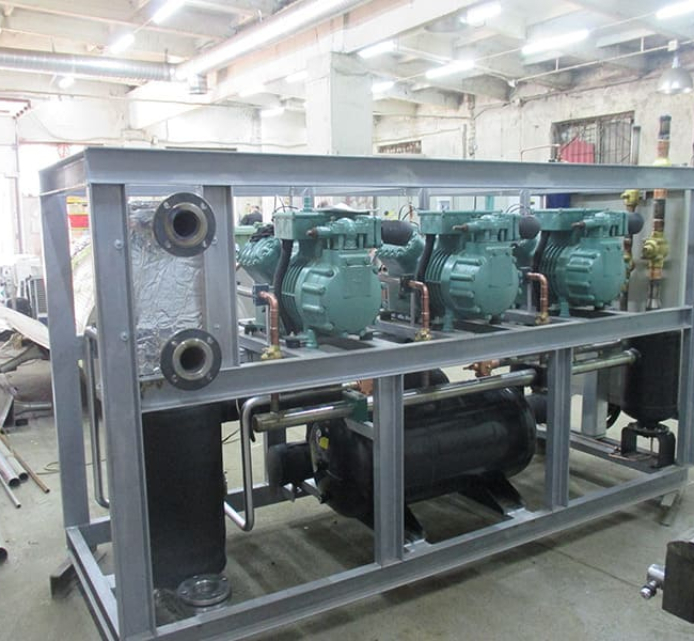 Chiller for production of plastic lids